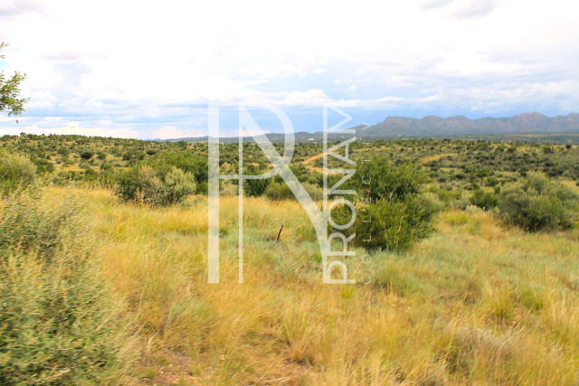 4.13 Ha Plot For Sale 