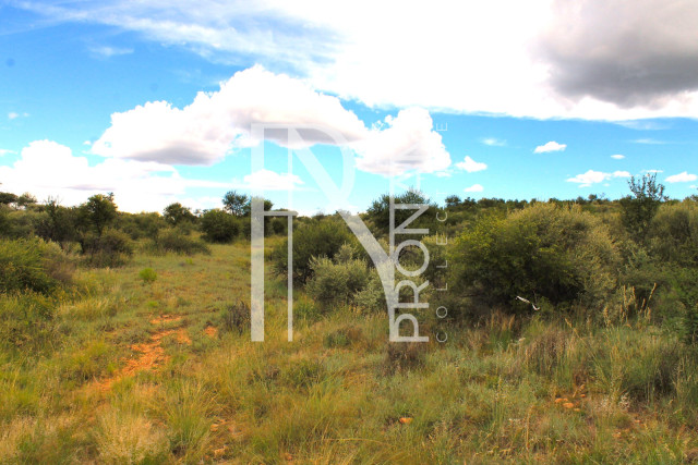 4.78 Ha Plot For Sale 