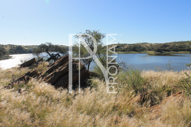 739 sqm Residential For Sale