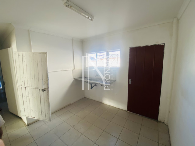 Warehouse For Sale - Ref.No. 2078