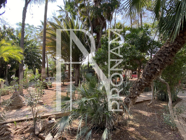 Hotel/Guesthouse For Sale
