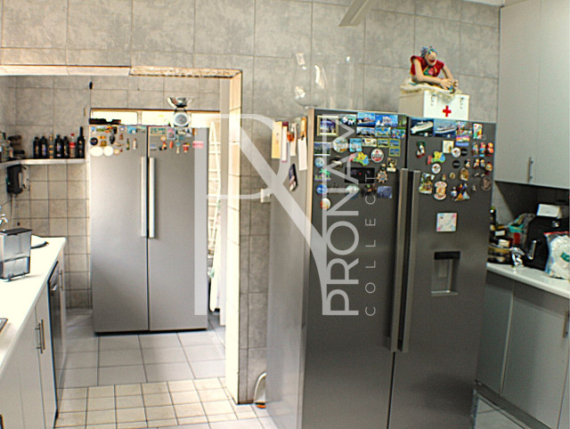 The kitchen used from the owner and used for the meal prep for the guests