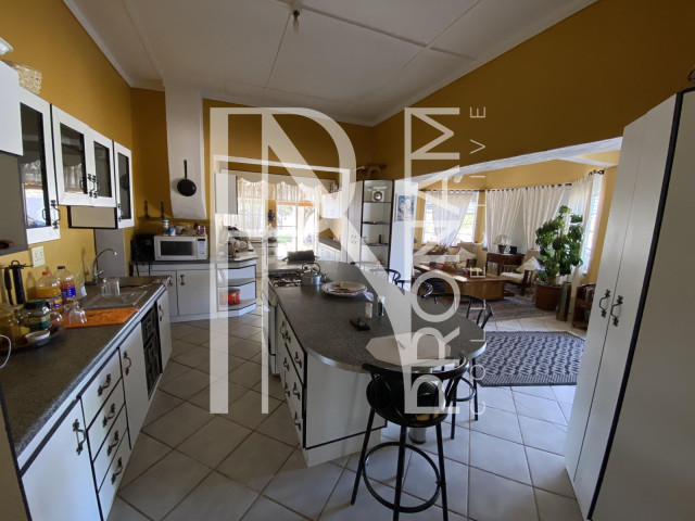 Main house kitchen - other perspective