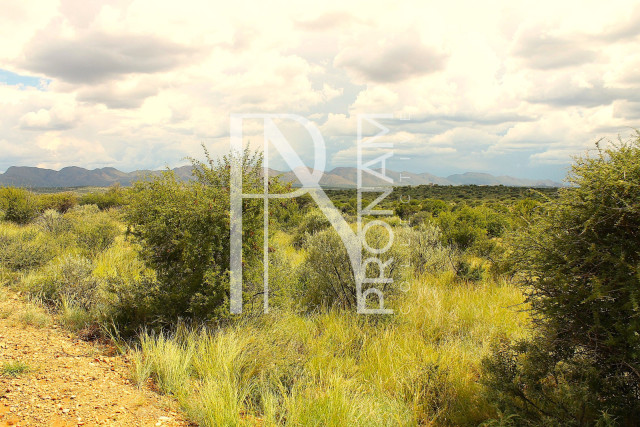 4.27 Ha - Plot For Sale