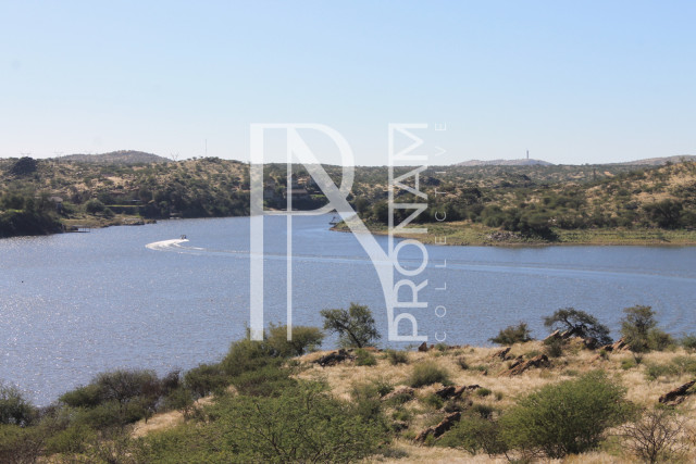 739 sqm Residential For Sale
