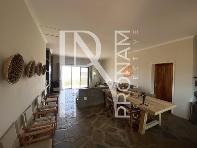 The breakfast and dinning area