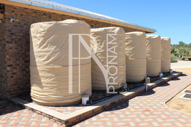 your tanks are well protected against the sun and keeps the water cool