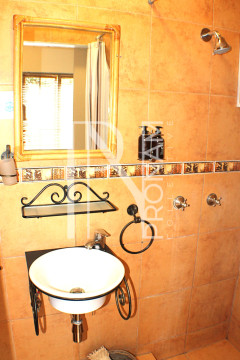Bedroom2