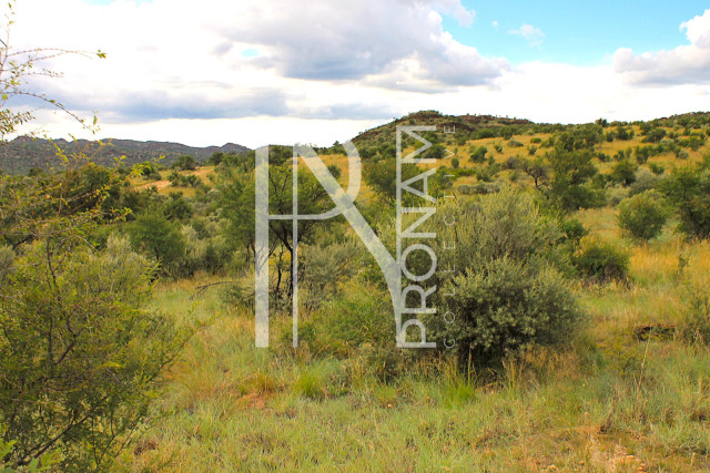 4.13 Ha Plot For Sale 