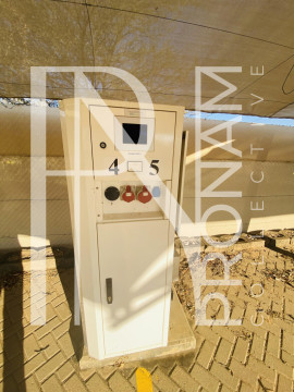 Detail view of the charging station - massiv power connection