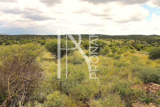 4.27 Ha - Plot For Sale
