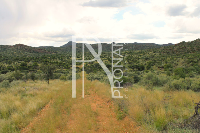 5.64 Ha Plot For Sale