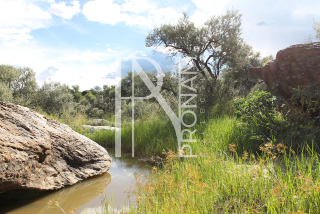 6.86 Ha Plot For Sale